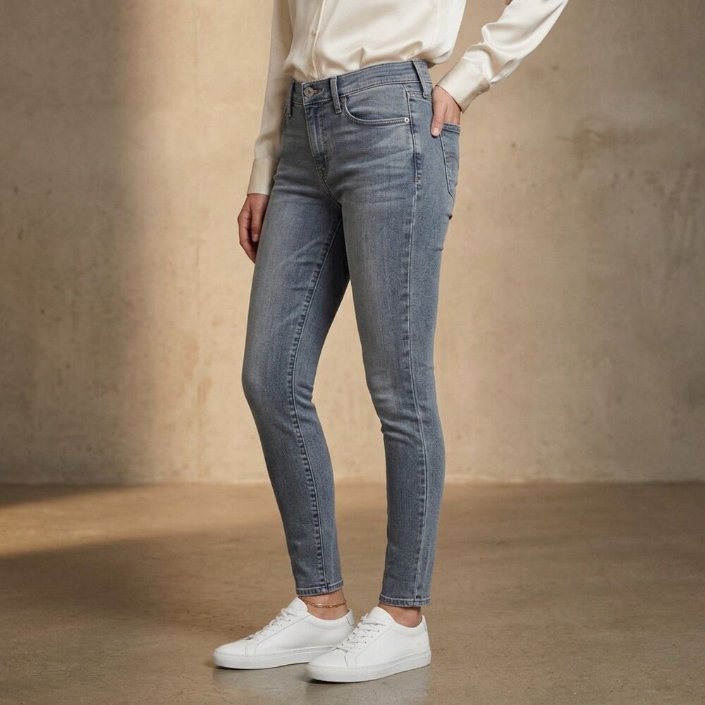 Denizen Levi's Womens Modern Skinny Jeans Size 4, W27, L32 Gray Medium Denim
